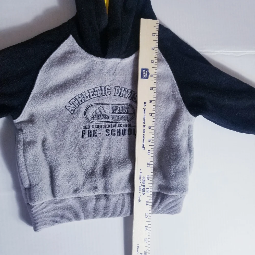 ADIDAS TODDLER HOODIE SIZE MEDIUM 3T WITH POCKETS